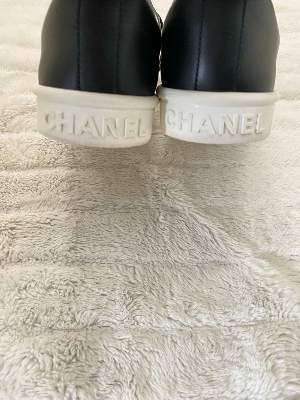 CHANEL Black and White Logo Ribbon Lace Low-Top Sneakers Size 39